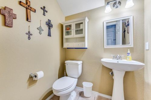 4076 Kyndra Cir, Richardson TX  75082-2762 exterior