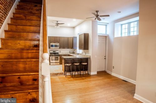 234 Fairmount Ave, Philadelphia PA  19123-2927 exterior