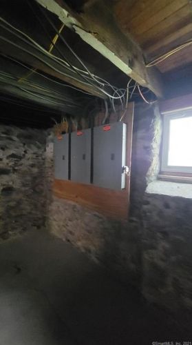 68 Amsterdam Ave, Bridgeport CT 06606-4507 exterior