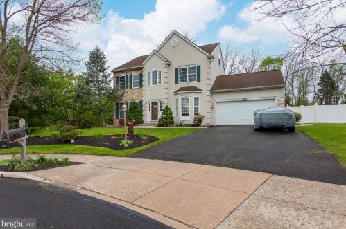 50 Ashley Cir, Gilbertsville PA  19525-8876 exterior