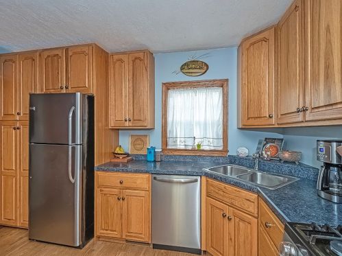 334 South St, Evans City PA  16033-1121 exterior