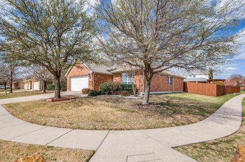 2485 Morning Dew Dr, Oak Point, TX 75068-7630