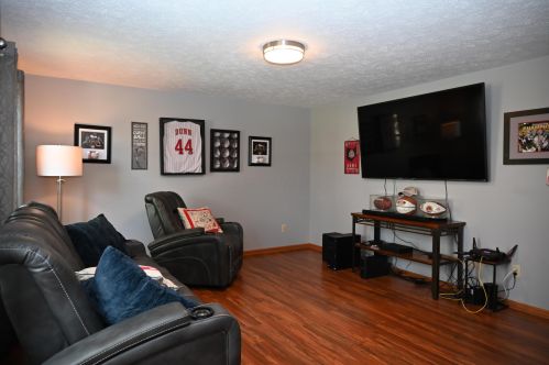 3305 Gooding Rd, Marion OH  43302-9001 exterior