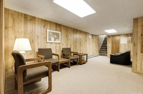 11 Remsen Ct, Mount Sinai NY  11766-1603 exterior