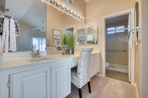 707 Diamond Glen Cir, Folsom CA 95630-3158 exterior