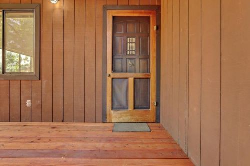 13451 Peardale Rd, Grass Valley, CA 95945-9074