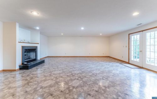 425 Westwood Rd, Stanardsville VA  22973-3063 exterior