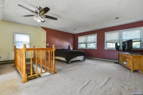 25 Westcott St, East Orange NJ  07017-3209 exterior
