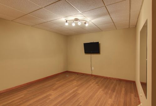 1221 Irving Ave, Minneapolis MN 55419-1126 exterior