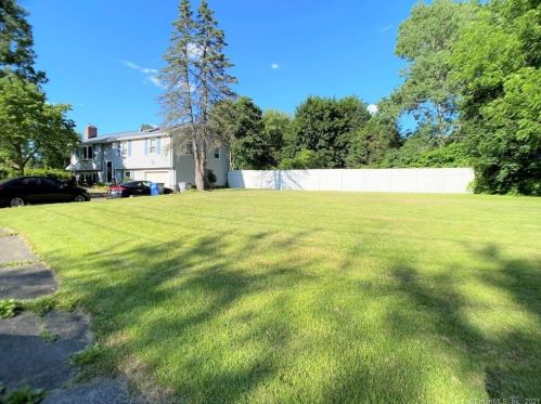 48 Woodside Ln, Plainville, CT 06062-1225