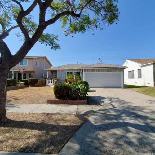 2735 Warwood Rd, Lakewood CA  90712-3741 exterior