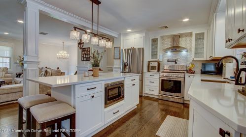 2031 Riviera Pkwy, Point Pleasant Beach NJ  08742-4952 exterior