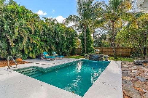 1802 26th Ave, Vero Beach, FL 32960-3065