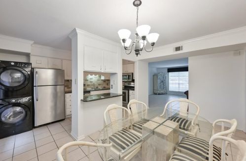 901 Roaring Springs Rd, Fort Worth, TX 76114-4413