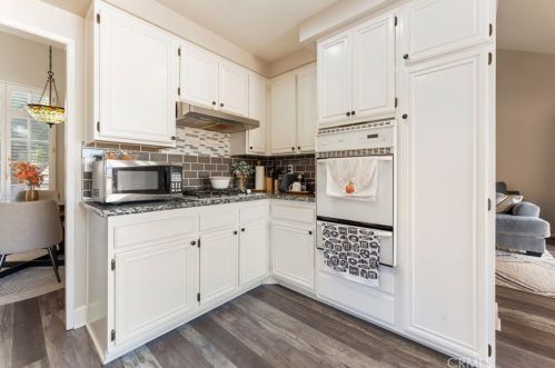 27480 Jon Christian Pl, Temecula CA  92591-6127 exterior