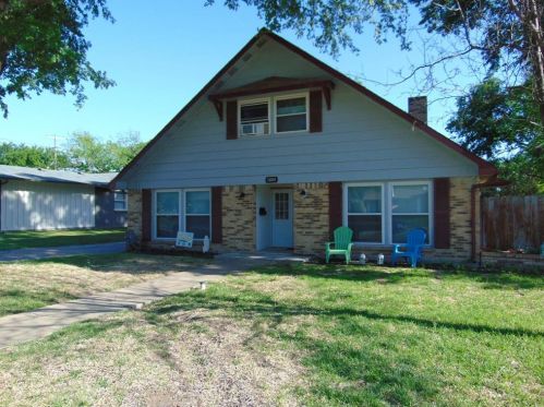 1003 Meadow View Cir, Richardson TX  75080-2932 exterior