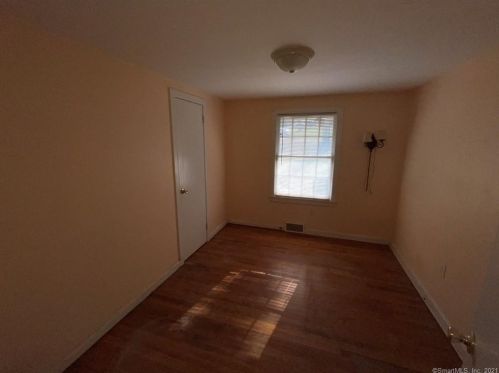 58 Forbell Dr, Norwalk CT 06850-1418 exterior