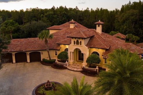 19165 Geraci Rd, Lutz, FL 33558-4912