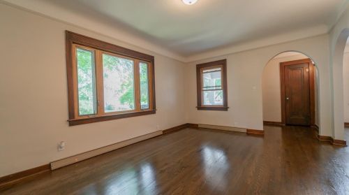 140 Elmwood Pl, Crown Point IN  46307-4324 exterior