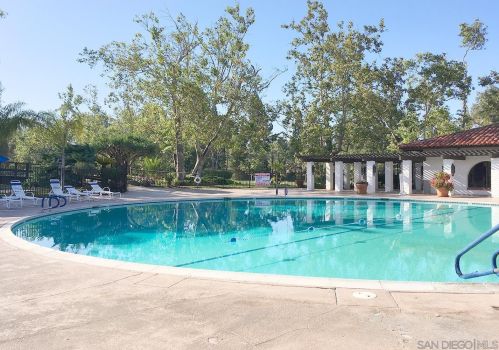 5418 Don Felipe Dr, Carlsbad CA  92010-3916 exterior