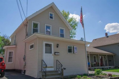 205 1st St, Schenectady, NY 12302