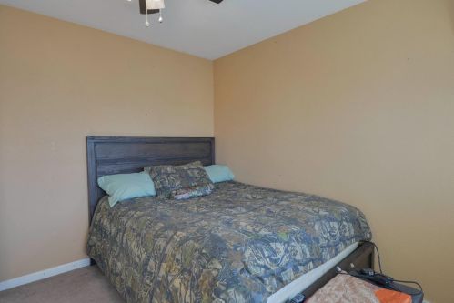 607 Grape St, Los Banos CA  93635-6372 exterior