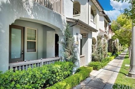 739 Kroeger St, Anaheim, CA 92805-4762
