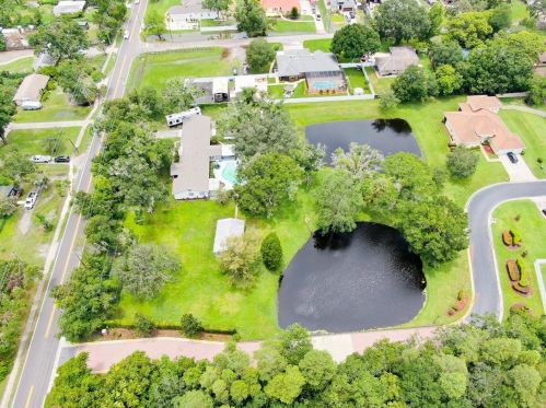 2406 Sunset Ln, Lutz FL  33549-8209 exterior