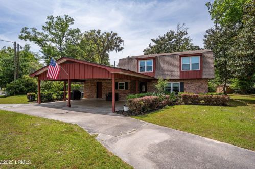 989 Dowlingwood Dr, Beaufort SC  29902-6323 exterior