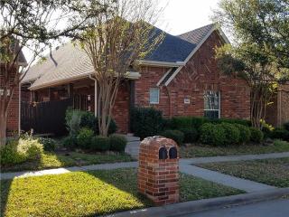 7640 Saint Stephens Sq, Frisco TX  75035-3126 exterior
