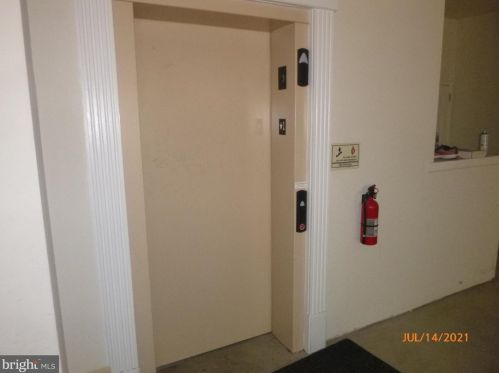 612 Christian St, Philadelphia PA  19147-2925 exterior