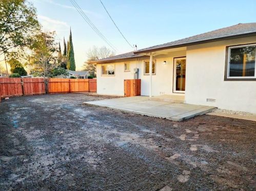 4052 Cornelia Way, North Highlands CA  95660-4452 exterior