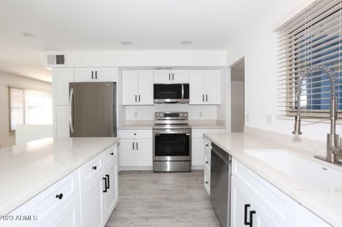 8537 Rovey Ave, Scottsdale AZ  85250-5824 exterior