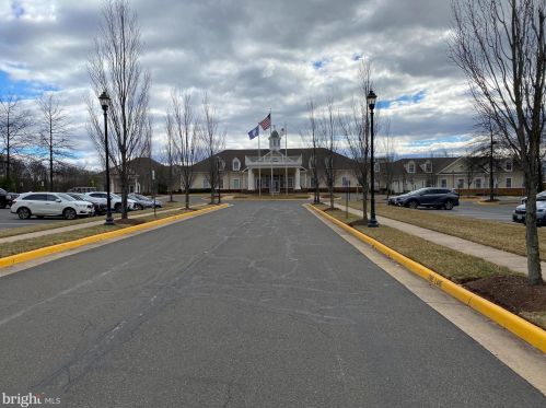 15480 Championship Dr, Haymarket VA  20169-6107 exterior