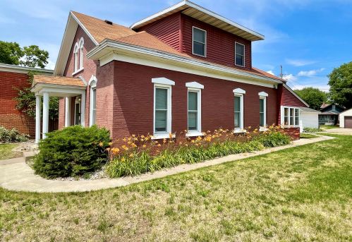 1315 Market St, La Crosse WI  54601-4846 exterior