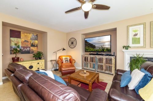 40347 Amesbury Ln, Temecula CA 92591-4432 exterior