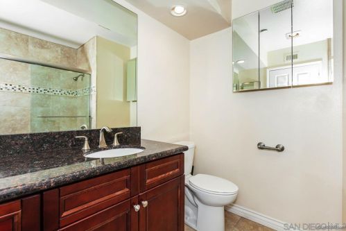 3802 Crown Pt Dr, San Diego CA 92109-6711 exterior