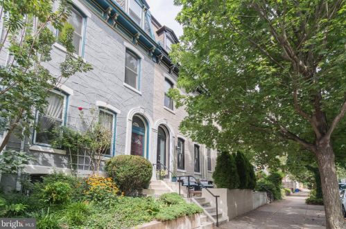2523 Aspen St, Philadelphia, PA 19130-2404