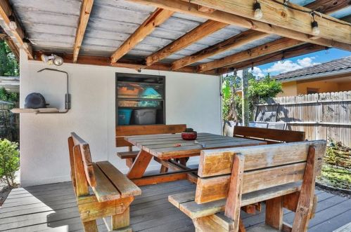 31117 Pocono St, Mount Plymouth FL  32776-8727 exterior