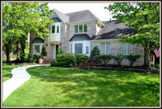 4 Hayground Ct, Morganville, NJ 07751-1168