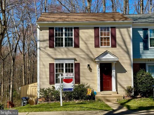 5812 Wood Poppy Ct, Springfield, VA 22015-2715
