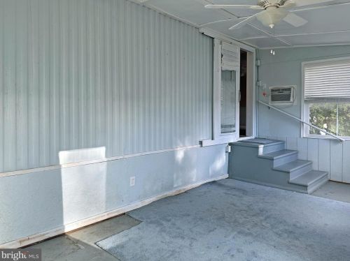 31622 Renee Rd, Lewes DE  19958-2052 exterior