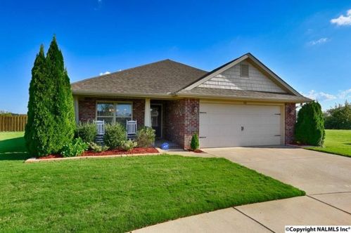 100 Otter Lagoon Dr, Madison, AL 35756-5404