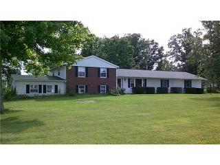 10551 Stone Gate Ln, Defiance, OH 43512-1268