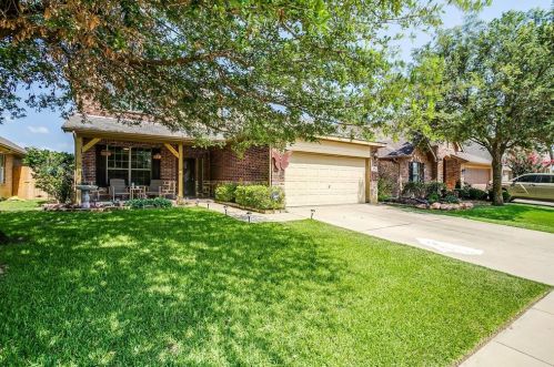 1509 Wickham Dr, Burleson, TX 76028-0251