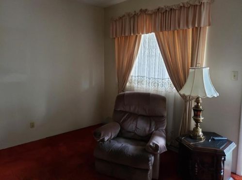 1407 4th Ave, Beaver Falls PA  15010-4249 exterior