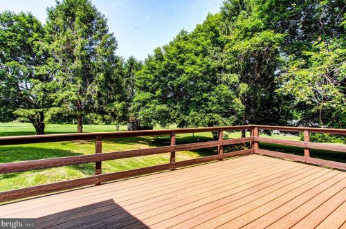 190 Royal Manor Rd, Easton PA  18042-8702 exterior