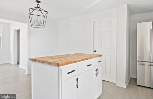 112 3rd St, Harrisburg PA  17113-2209 exterior