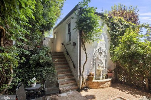 2815 Woodley Rd, Washington, DC 20008-4115