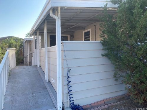 6262 Beachcomber Dr, Long Beach, CA 90803-2303